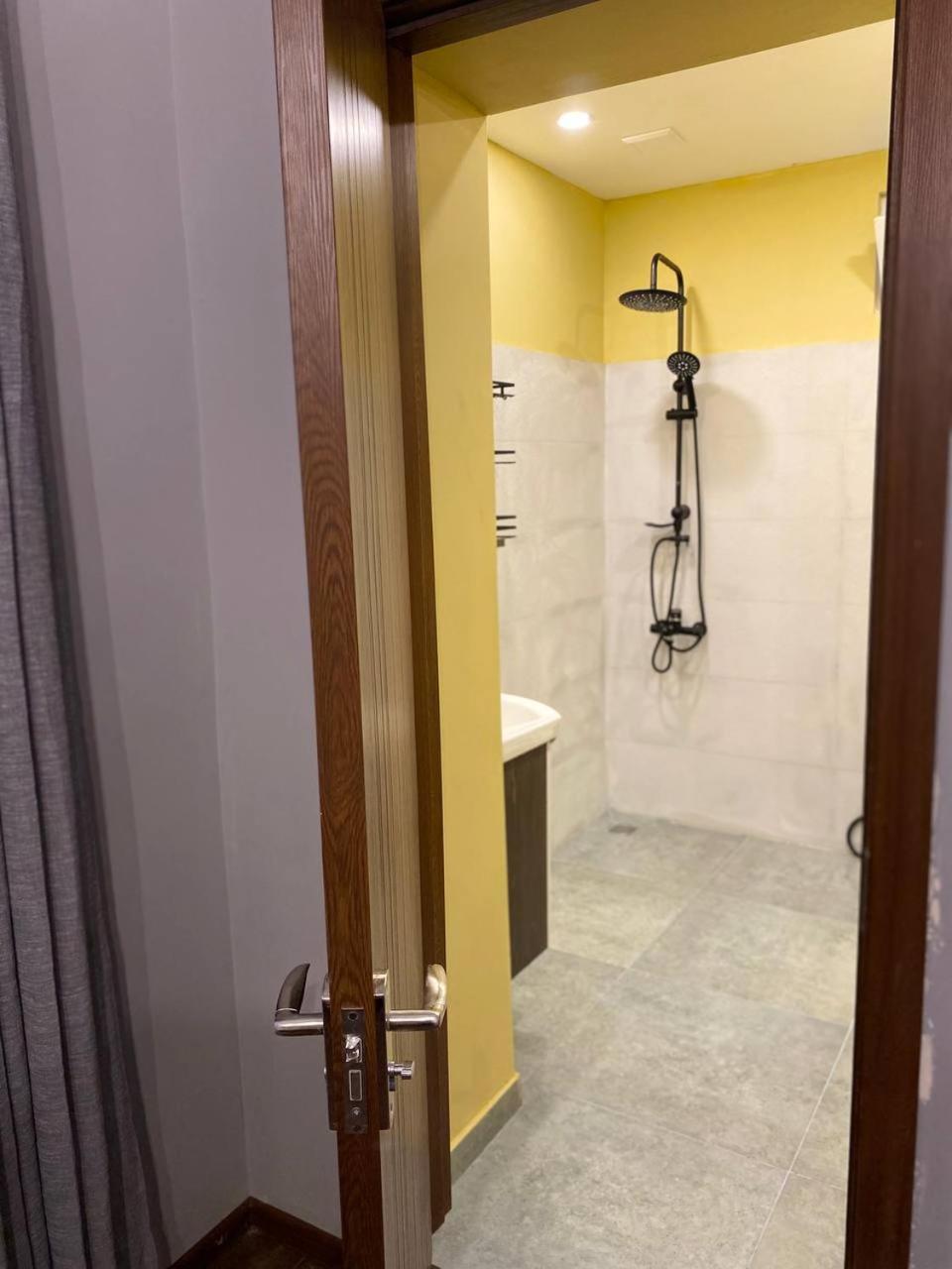 Relax Station Ξενοδοχείο Κουτάισι Εξωτερικό φωτογραφία